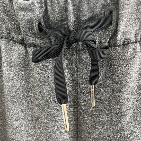 Lululemon Heather Grey Jogger - Picture 5 of 5